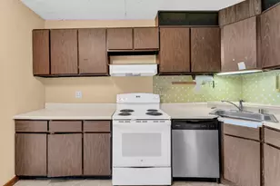 3857 S 35th St, Greenfield, WI 53221 - Photo 13