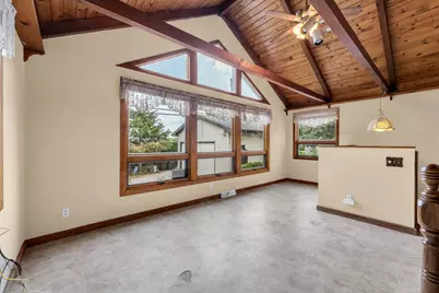 3857 S 35th St, Greenfield, WI 53221 - Photo 7