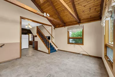 3857 S 35th St, Greenfield, WI 53221 - Photo 9