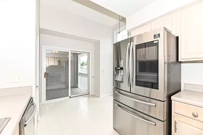 9111  Westlake Dr, Greendale, WI 53129 - Photo 15