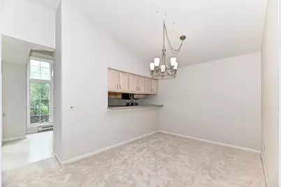 9111  Westlake Dr, Greendale, WI 53129 - Photo 11