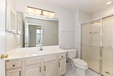 9111  Westlake Dr, Greendale, WI 53129 - Photo 23