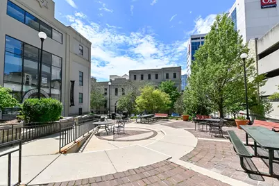 270 E Highland Ave #812, Milwaukee, WI 53202 - Photo 23