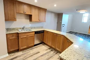 270 E Highland Ave, Milwaukee, WI 53202 - Photo 3