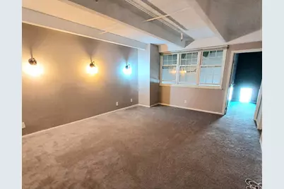 270 E Highland Ave #812, Milwaukee, WI 53202 - Photo 13