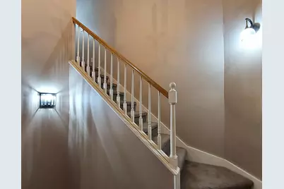 270 E Highland Ave #812, Milwaukee, WI 53202 - Photo 17