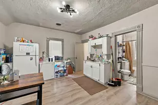 117 E Chambers St, Milwaukee, WI 53212 - Photo 13
