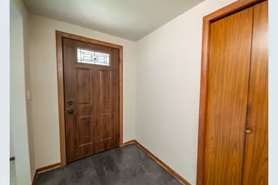 2421  Skyline Dr, West Bend, WI 53090 - Photo 9