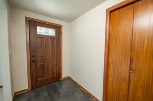 2421 Skyline Dr, West Bend, WI 53090 - Photo 9