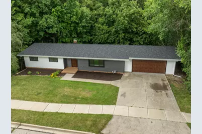 2421  Skyline Dr, West Bend, WI 53090 - Photo 47