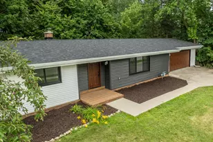 2421 Skyline Dr, West Bend, WI 53090 - Photo 3