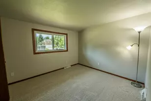 2421 Skyline Dr, West Bend, WI 53090 - Photo 29