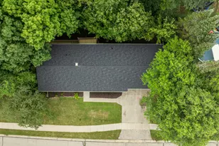 2421 Skyline Dr, West Bend, WI 53090 - Photo 47
