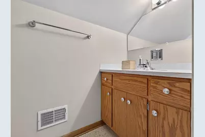 216 S Elmwood Ave, Burlington, WI 53105 - Photo 19