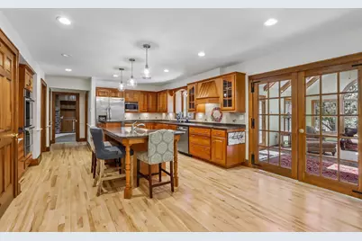 2915  Willaura Ct, Brookfield, WI 53005 - Photo 15