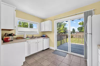 3614  Sheridan Rd, Racine, WI 53403 - Photo 5