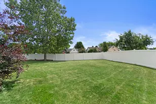 4450 W Central Ave, Franklin, WI 53132 - Photo 3