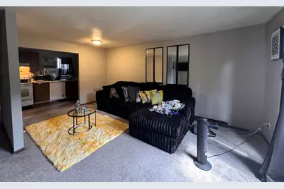 8811 W Mitchell St #8813,8815, West Allis, WI 53214 - Photo 3