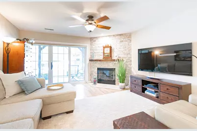 N16W26553  Conservancy Dr #C, Pewaukee, WI 53072 - Photo 17