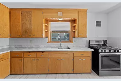 3031 S 33rd St, Milwaukee, WI 53215 - Photo 15