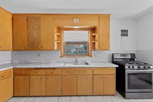 3031 S 33rd St, Milwaukee, WI 53215 - Photo 15