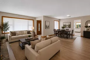 3031 S 33rd St, Milwaukee, WI 53215 - Photo 9