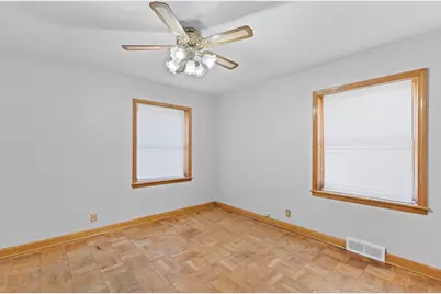 3031 S 33rd St, Milwaukee, WI 53215 - Photo 21