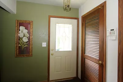 5311 S Honey Creek Dr, Greenfield, WI 53221 - Photo 3