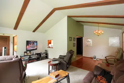 5311 S Honey Creek Dr, Greenfield, WI 53221 - Photo 5