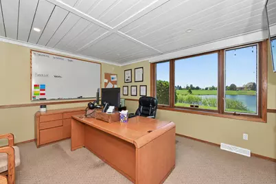 1021  Proctor Dr, Elkhorn, WI 53121 - Photo 19