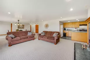 W225N3524 Wethersfield Rd, Pewaukee, WI 53072 - Photo 29