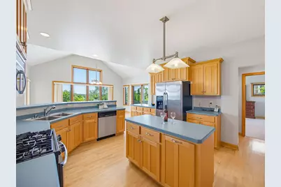 W225N3524  Wethersfield Rd, Pewaukee, WI 53072 - Photo 11