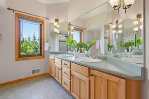W225N3524 Wethersfield Rd, Pewaukee, WI 53072 - Photo 15