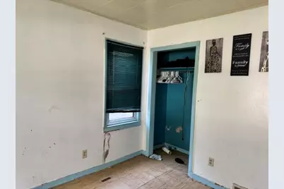 5026 N 60th St, Milwaukee, WI 53218 - Photo 13