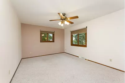 703  Lake St, Onalaska, WI 54650 - Photo 13