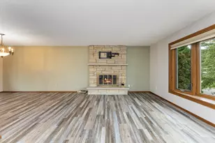 703 Lake St, Onalaska, WI 54650 - Photo 5