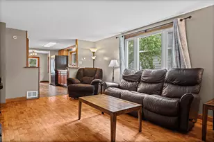 2012 Charles St, La Crosse, WI 54603 - Photo 5