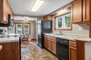 2012 Charles St, La Crosse, WI 54603 - Photo 11