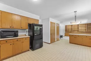 800 E Dean Rd, Fox Point, WI 53217 - Photo 25