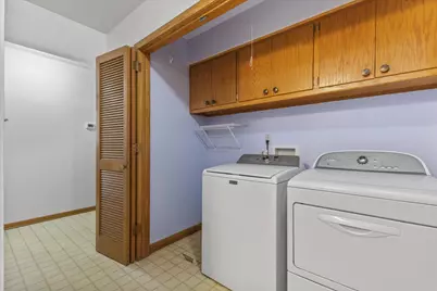 800 E Dean Rd, Fox Point, WI 53217 - Photo 31