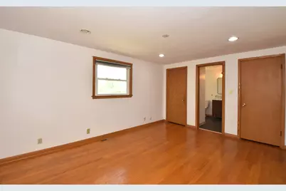 1840  Alverno Dr, Brookfield, WI 53005 - Photo 15