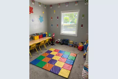 4873 N 26th St, Milwaukee, WI 53209 - Photo 9