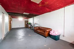 8127 W Herbert Ave, Milwaukee, WI 53218 - Photo 15