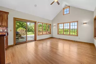 W287N6371 Broadwing Ct, Hartland, WI 53029 - Photo 13