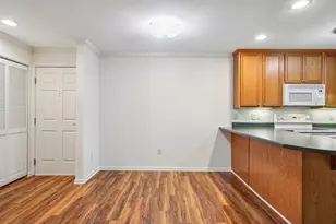 1108 N Milwaukee St, Milwaukee, WI 53202 - Photo 9