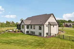 N69W17970 Haven Dr, Menomonee Falls, WI 53051 - Photo 51
