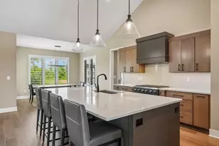 N69W17970 Haven Dr, Menomonee Falls, WI 53051 - Photo 11