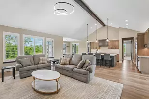 N69W17970 Haven Dr, Menomonee Falls, WI 53051 - Photo 7