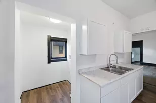 807 N 23rd St, Milwaukee, WI 53233 - Photo 7