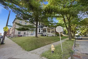 807 N 23rd St, Milwaukee, WI 53233 - Photo 23
